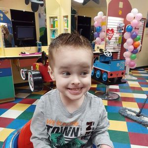 Meet your Posher, Angela